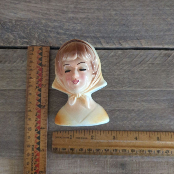 Vtg 3.75" Mini Lady Head Vase Mustard Yellow Hooded Scarf Japan Matching Dress - Picture 11 of 11